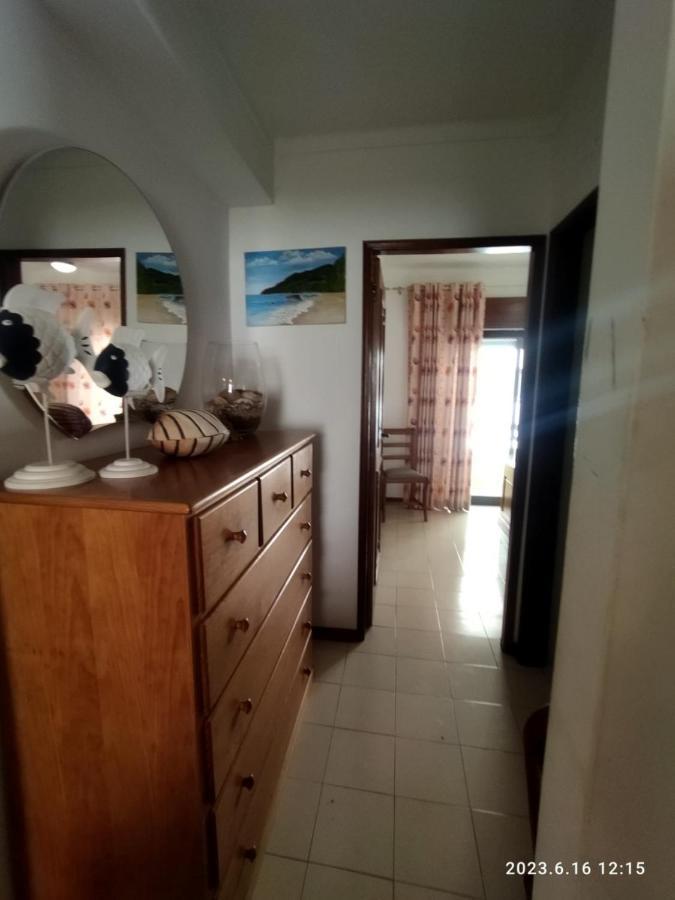 Cozy Apartment In Quarteira Exteriör bild
